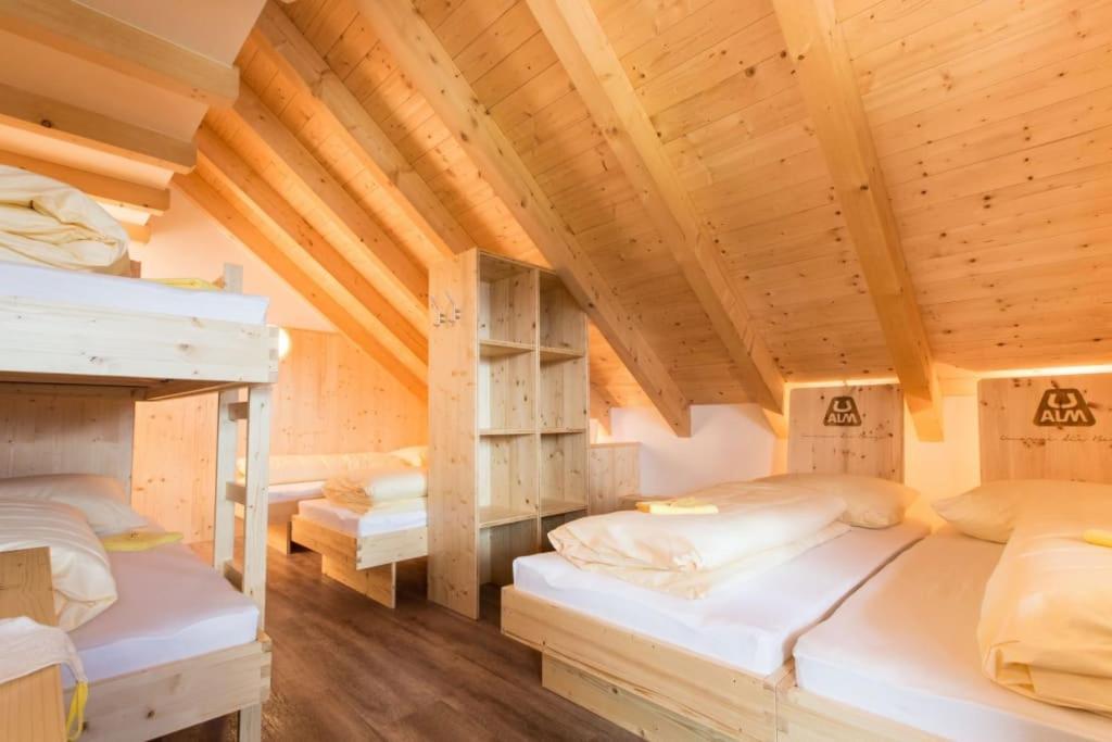 Ualm Untermarkter Alm Imst Esterno foto