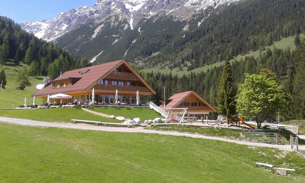 Ualm Untermarkter Alm Imst Esterno foto